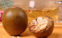 当雾之急保护咽喉 罗汉果泡水顺便清洗你的小肺