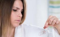 了解女性脱发的原因对症下药 养护头发吃鸡蛋很不错