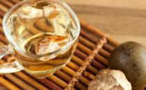 ​罗汉果泡水放几个比较好 罗汉果壳泡水喝有什么好处