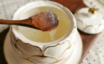 燕窝炖久了会化成水吗 燕窝吃起来什么口感才是真的